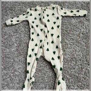 Old navy baby Trees footie pj 3-6M